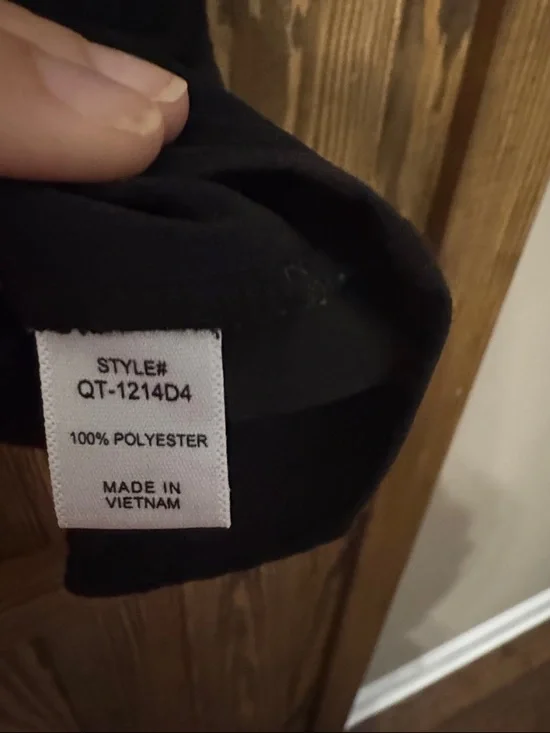 Zenana Outfitters Black V-Neck Draped Top - Picture 3 of 4